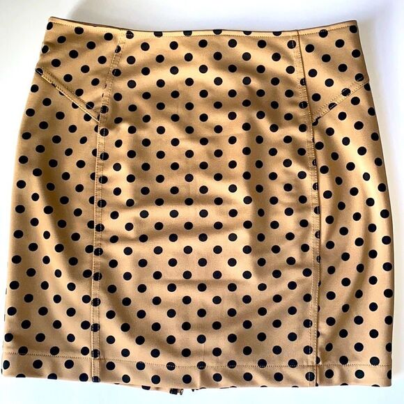 F21, Trendy, Nude, Polka Dot Mini Skirt - Picture 2 of 14